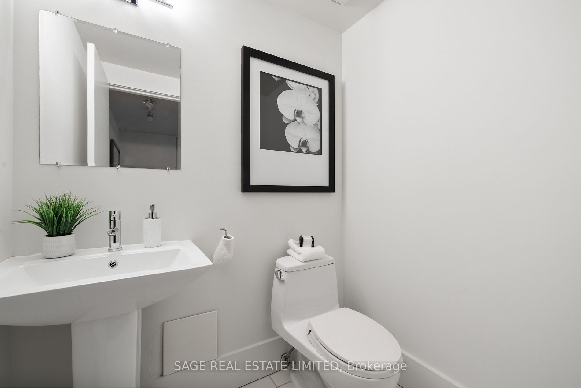 2603 Bathurst St, #601