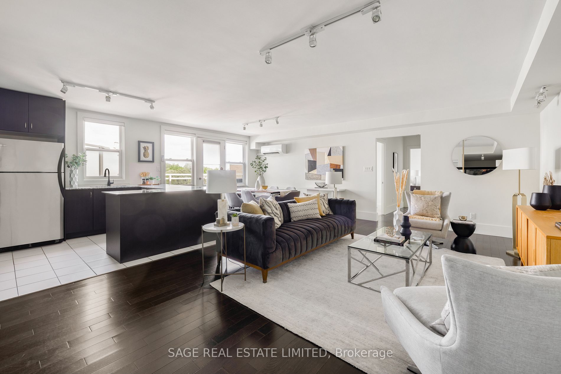 2603 Bathurst St, #601