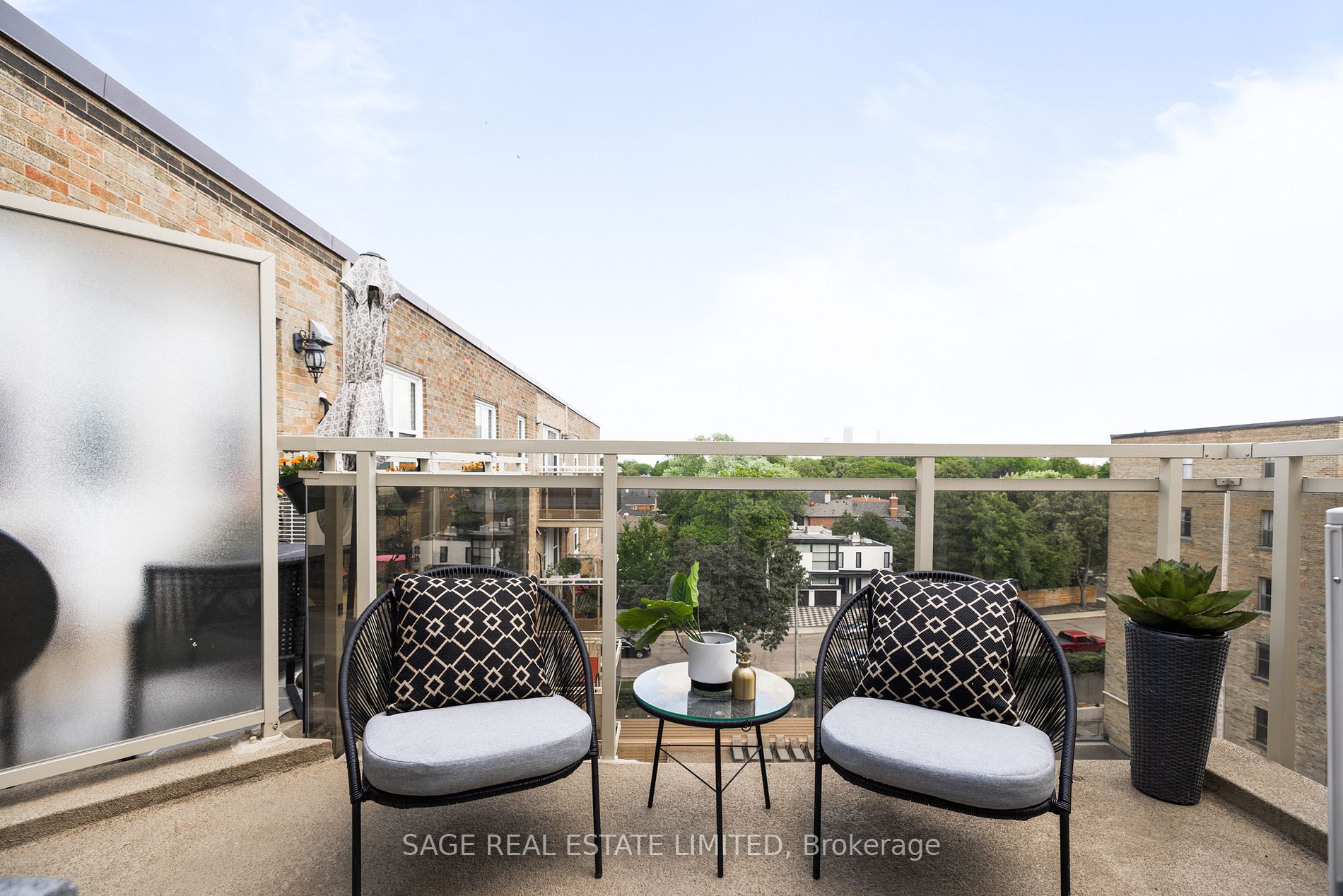 2603 Bathurst St, #601