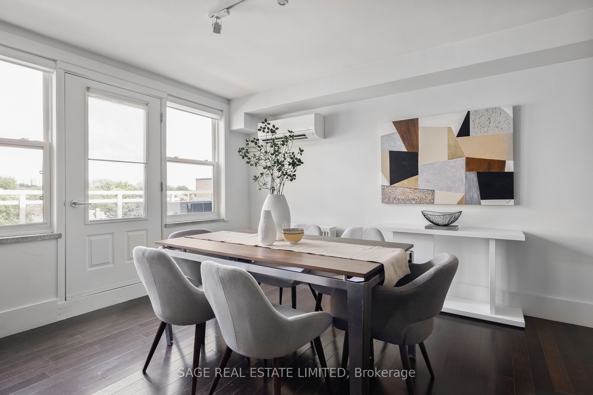 2603 Bathurst St, #601