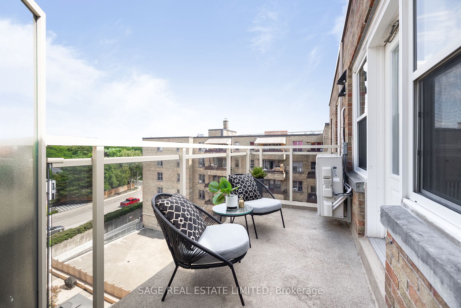 2603 Bathurst St, #601