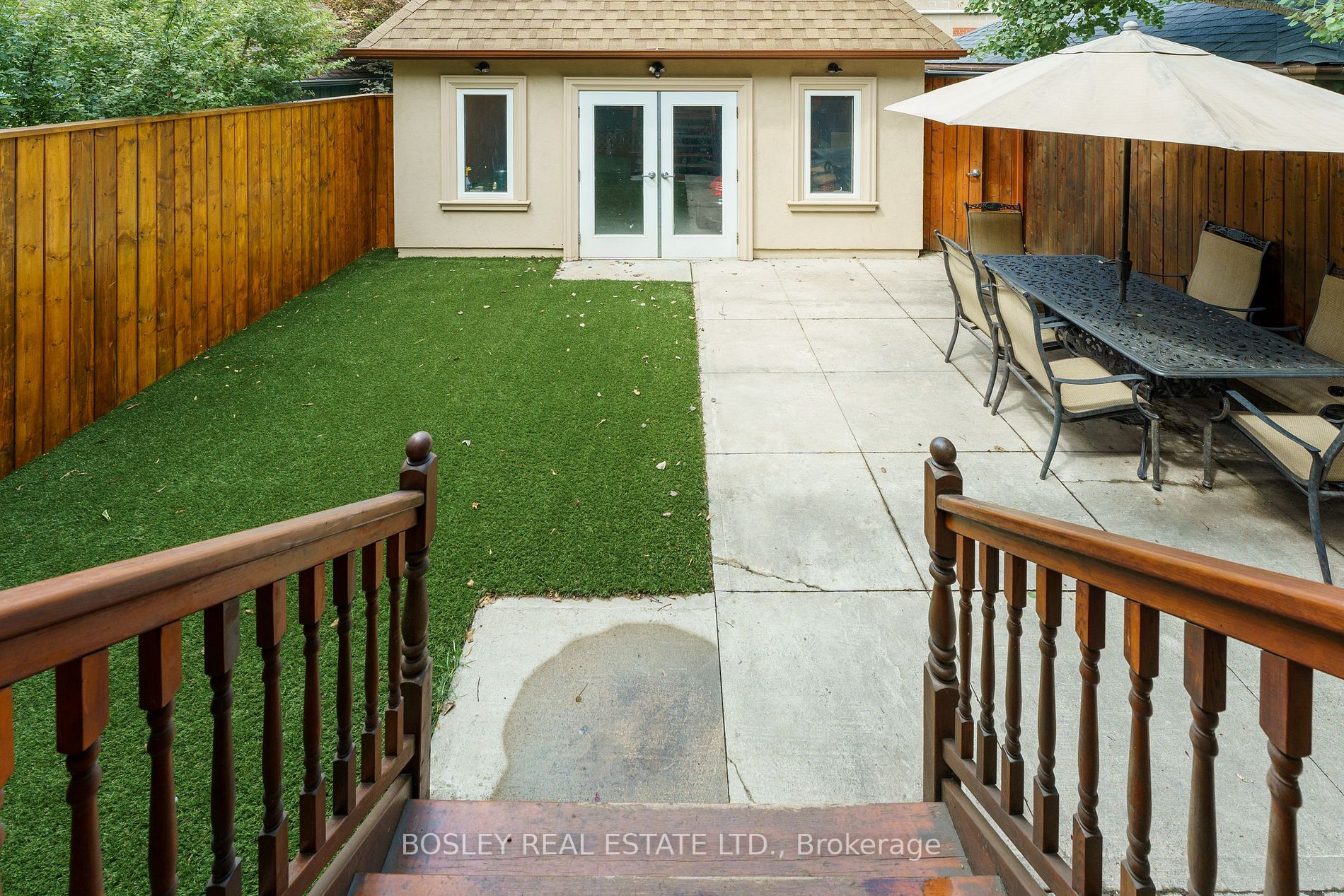 52 Donegall Dr