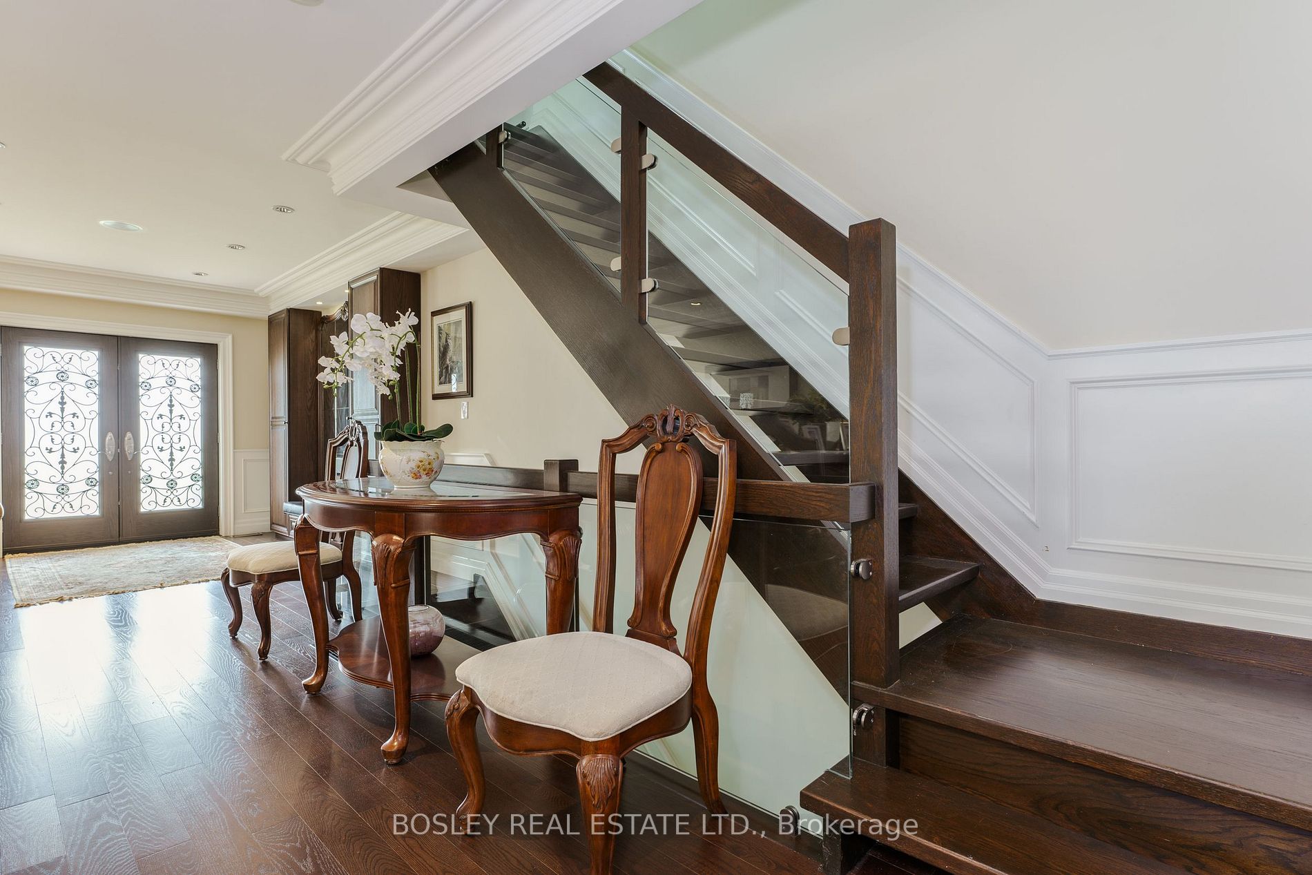 52 Donegall Dr