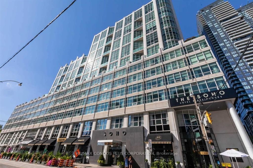 350 Wellington St W, #M04