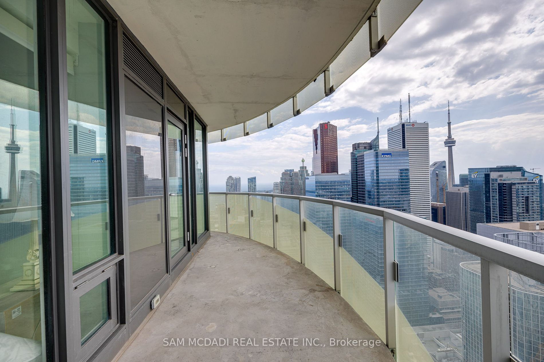 197 Yonge St, #5409