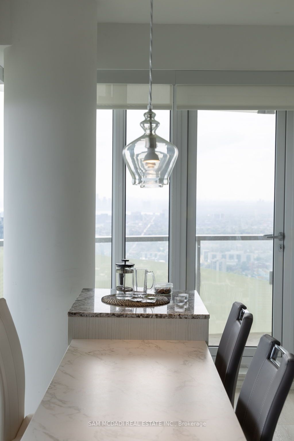 197 Yonge St, #5409