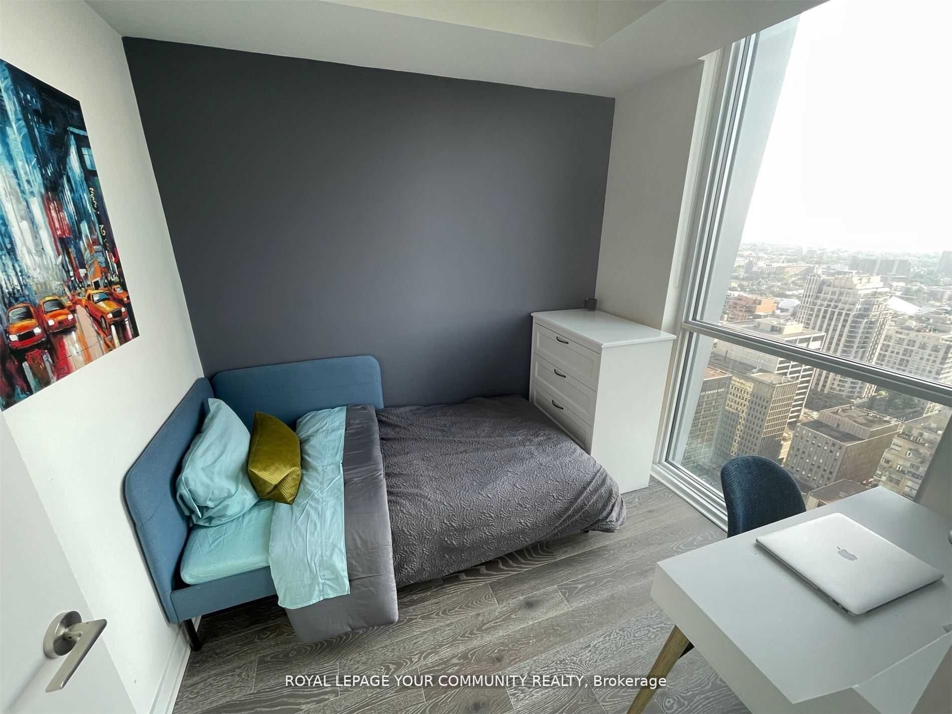 1 Yorkville Ave, #4005