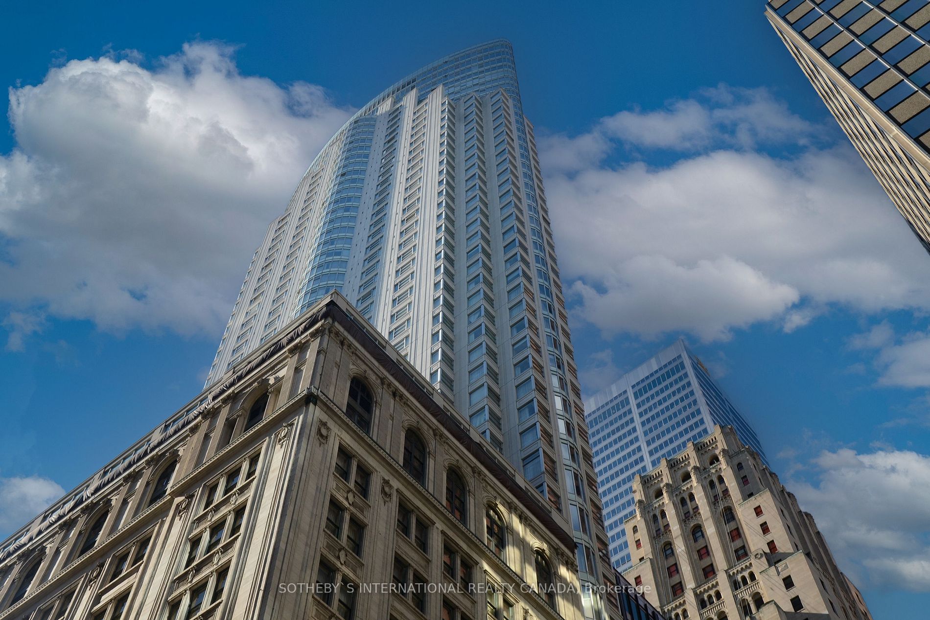 1 King St W, #4204