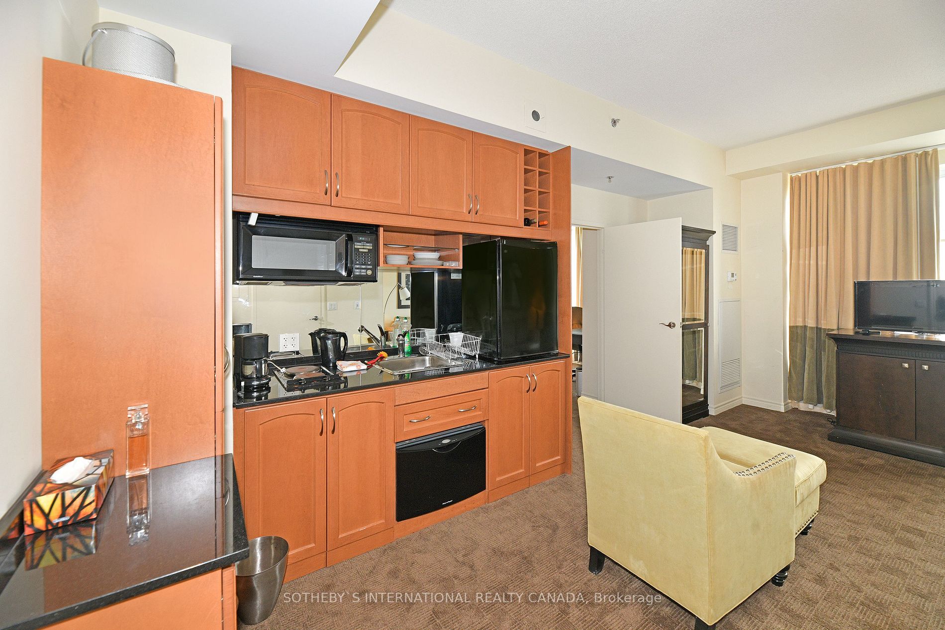 1 King St W, #4204
