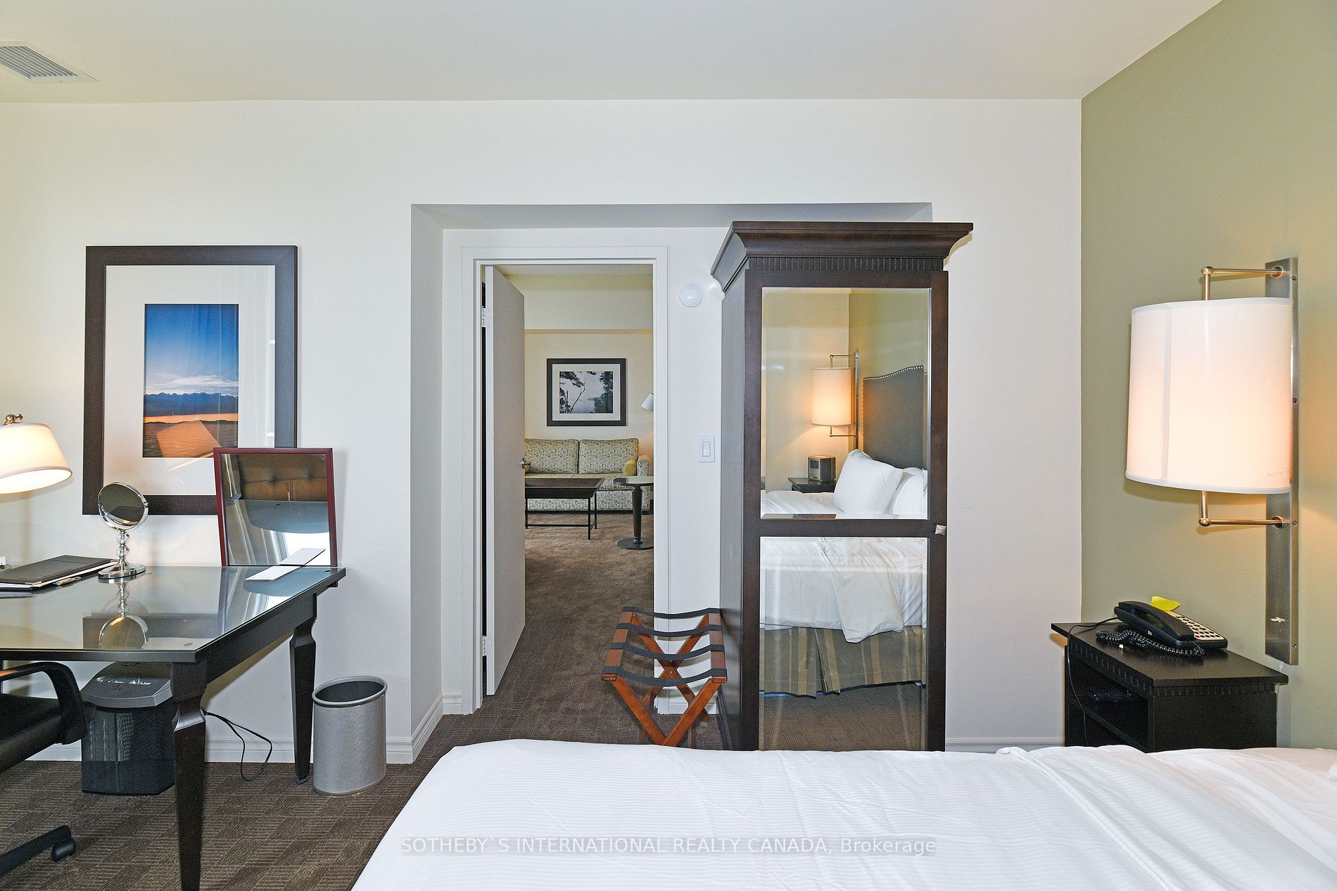1 King St W, #4204