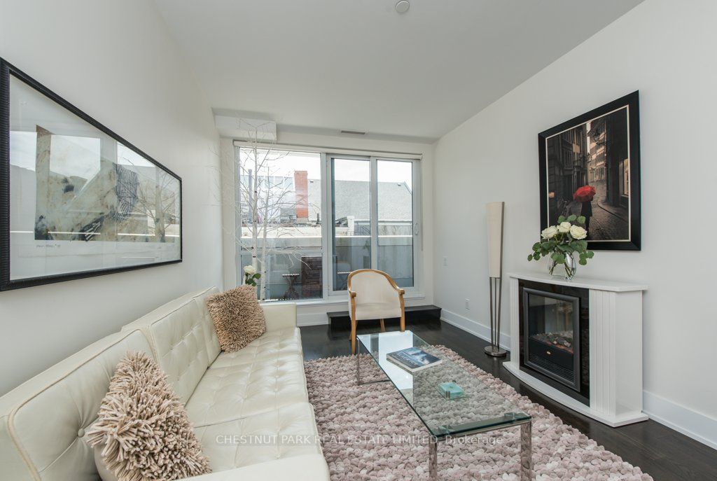 170 Avenue Rd, #211