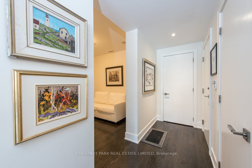 170 Avenue Rd, #211