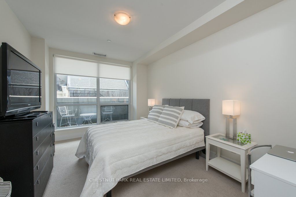 170 Avenue Rd, #211