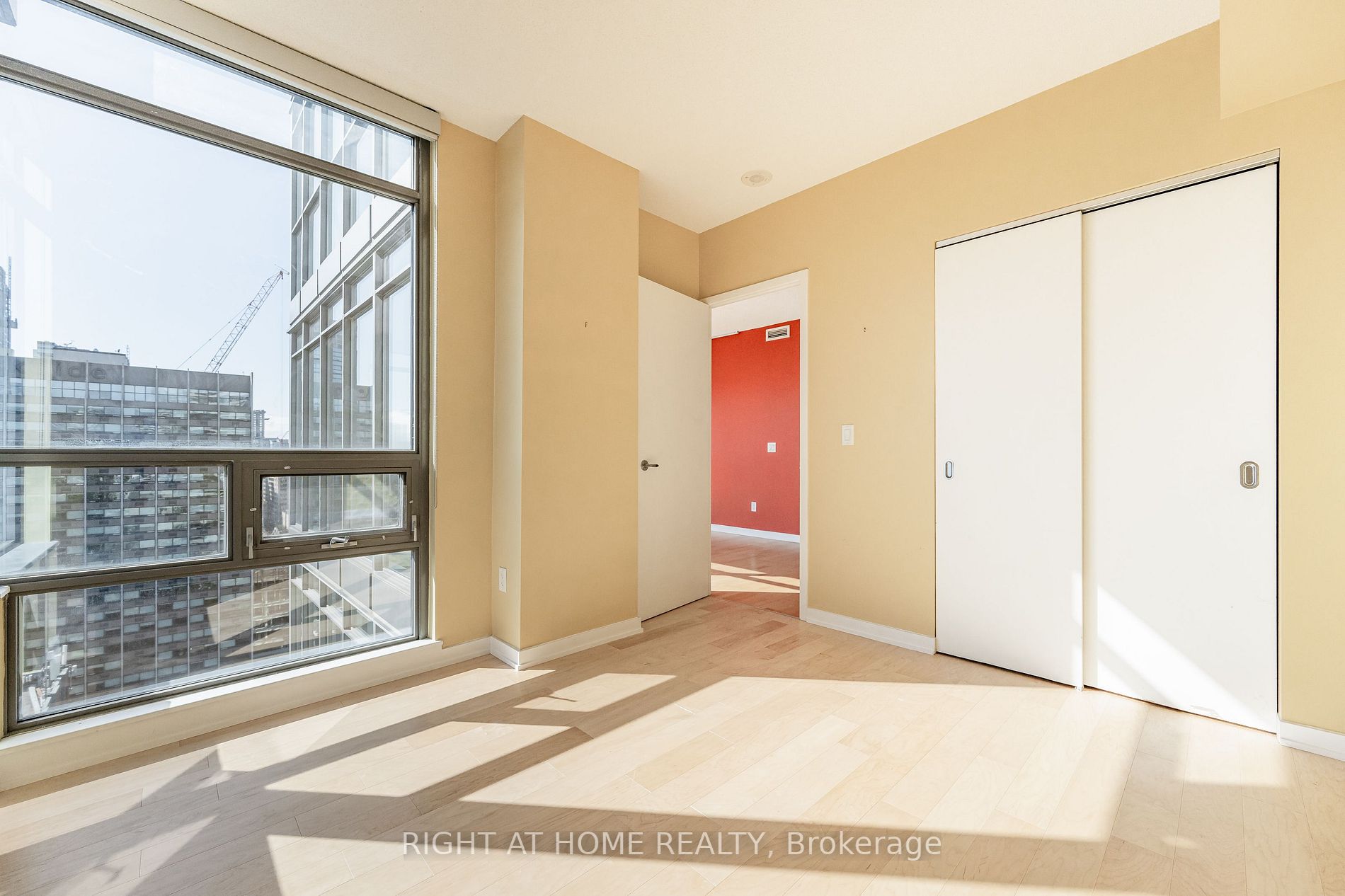 281 Mutual St, #1701