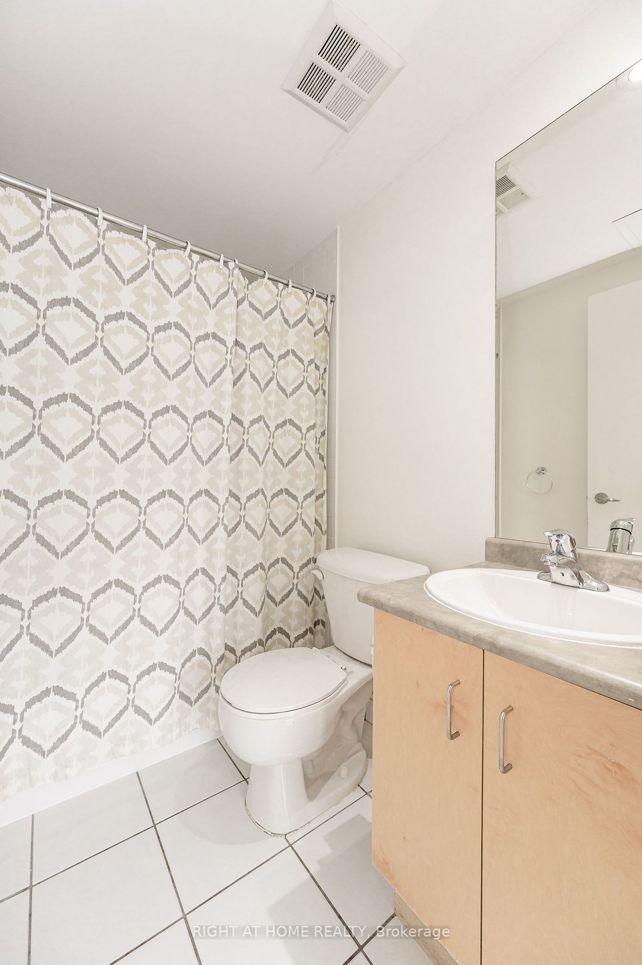 281 Mutual St, #1701