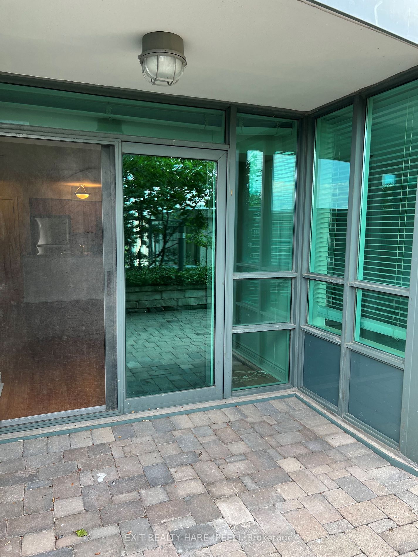 15 Greenview Ave, #307