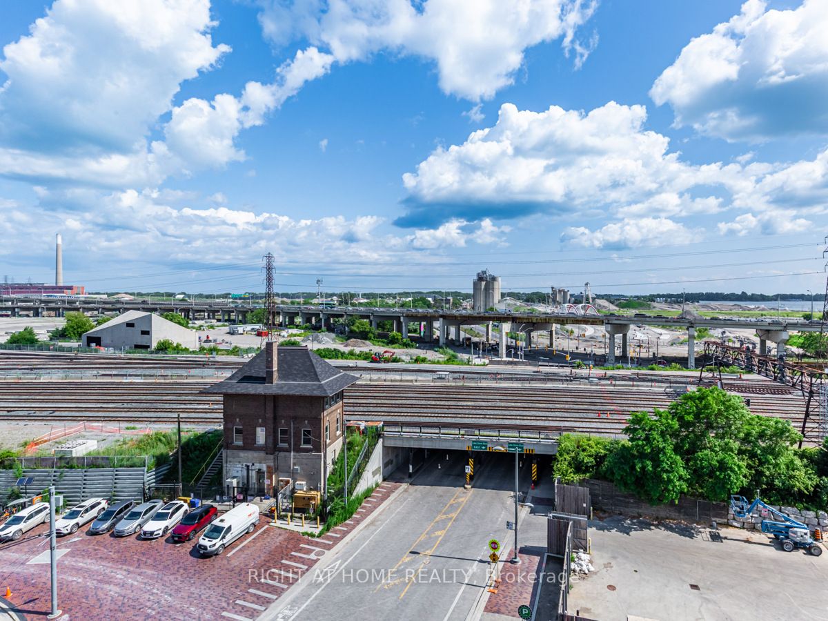 390 Cherry St, #607