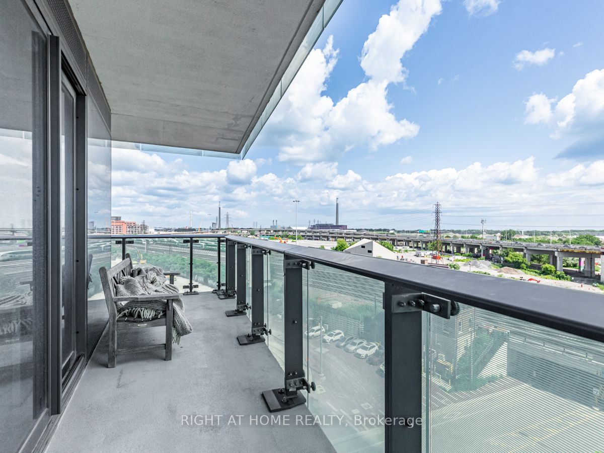 390 Cherry St, #607