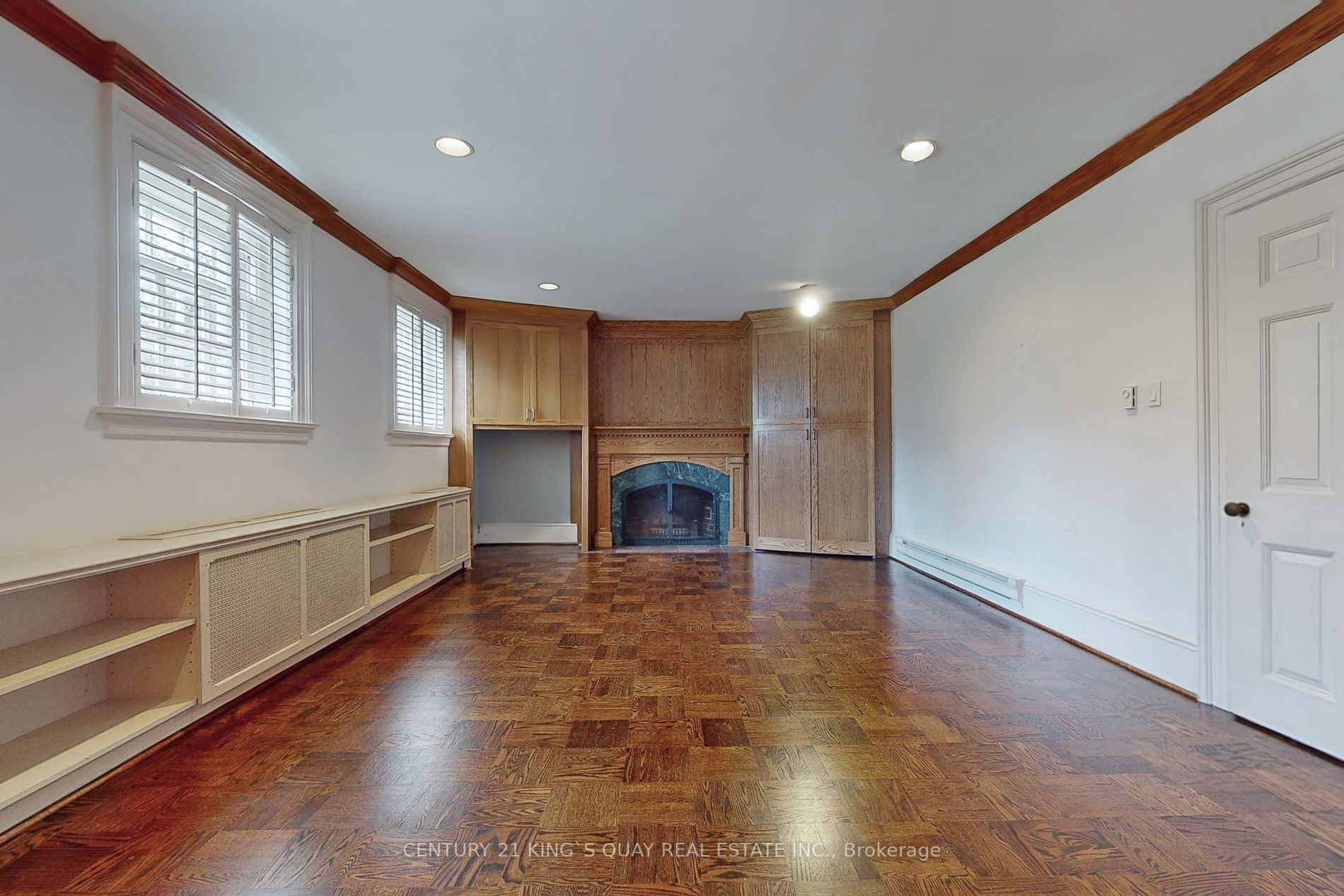 435 Russell Hill Rd