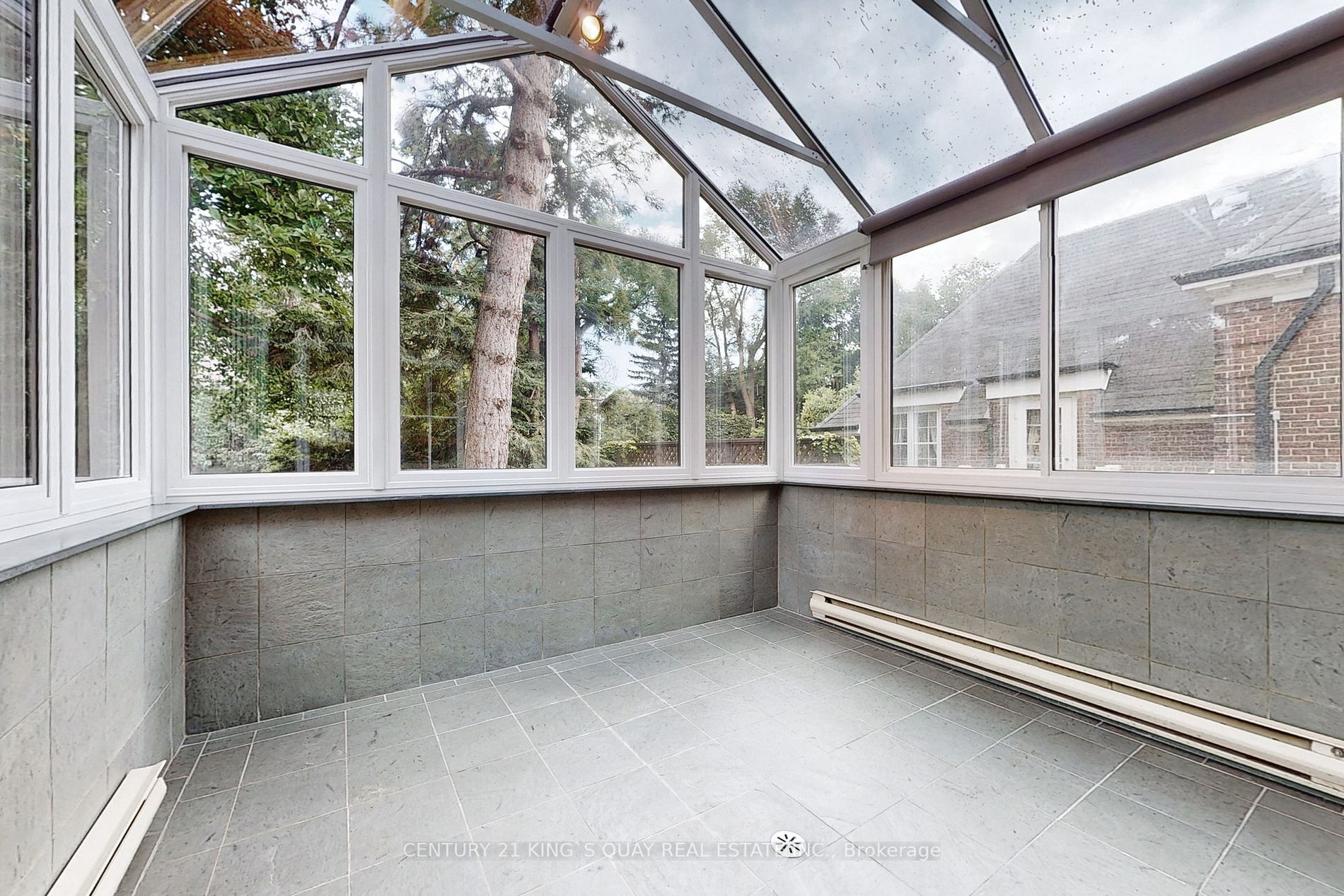 435 Russell Hill Rd