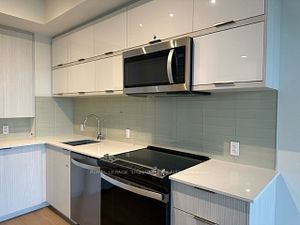 10 Deerlick Crt, #1407