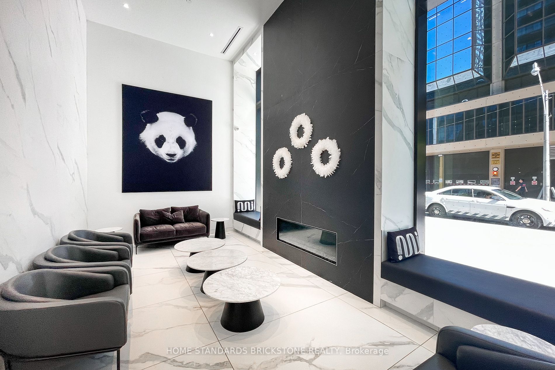 20 Edward St, #401