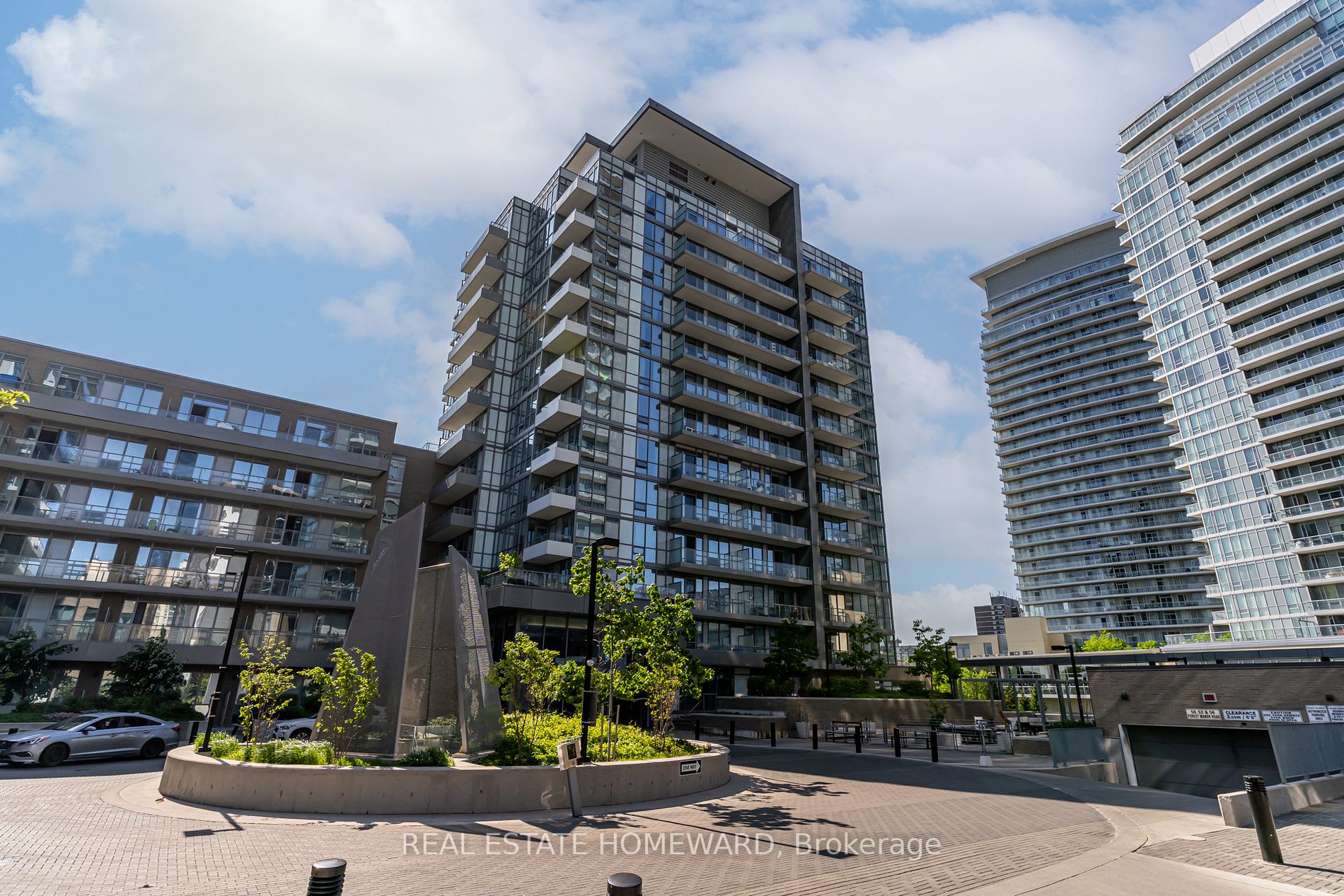 52 Forest Manor Rd, #1103