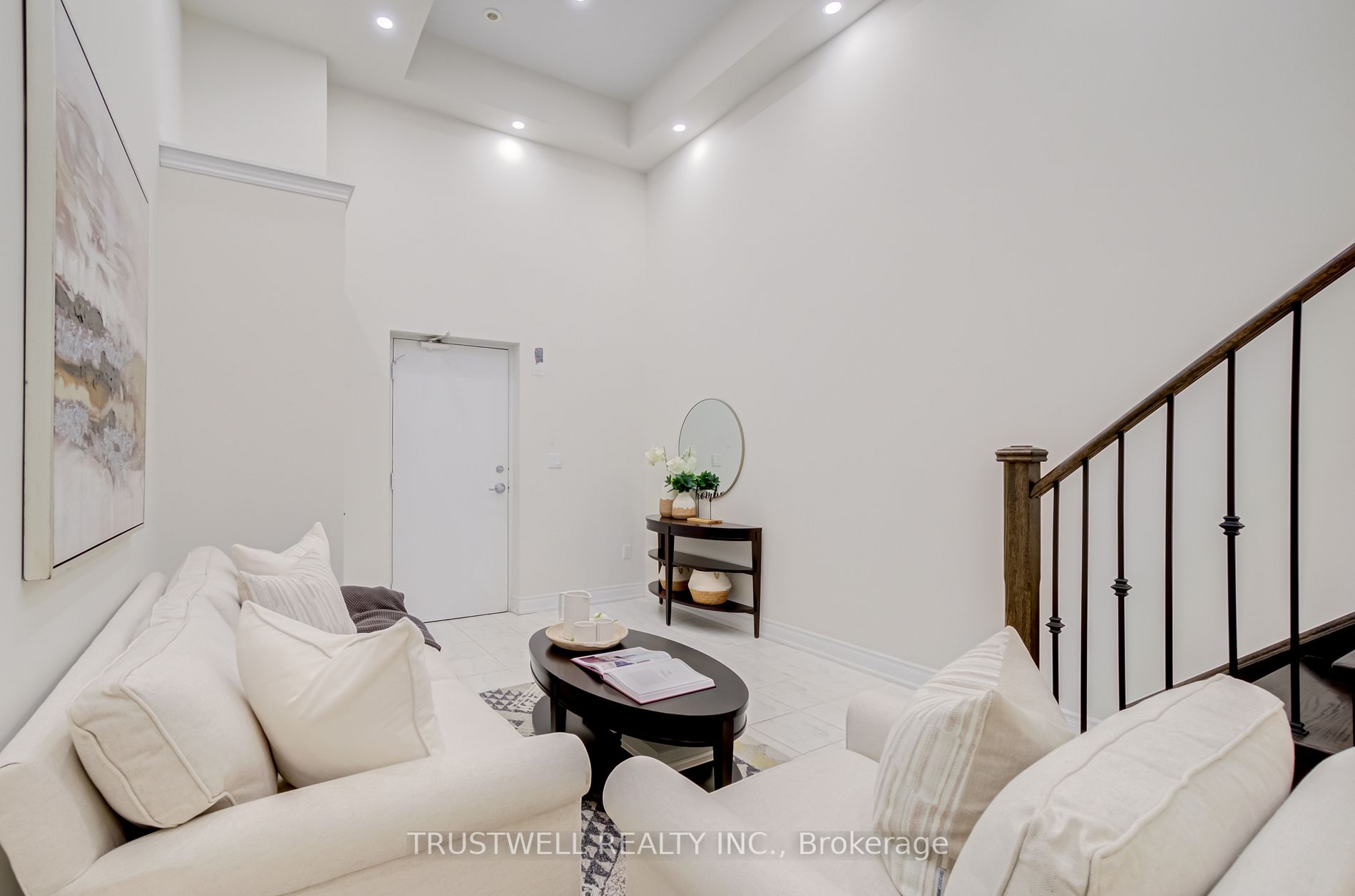2112 Bayview Ave, #119