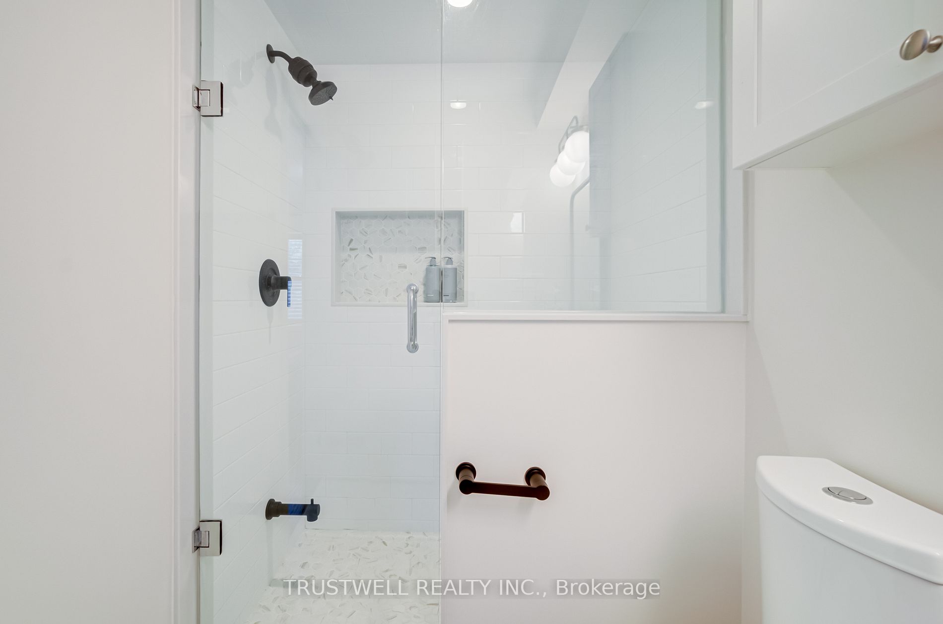 2112 Bayview Ave, #119