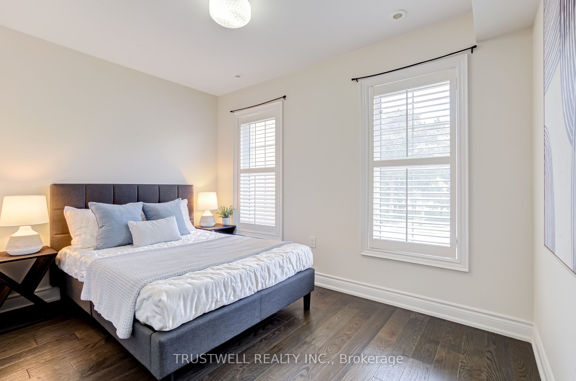 2112 Bayview Ave, #119