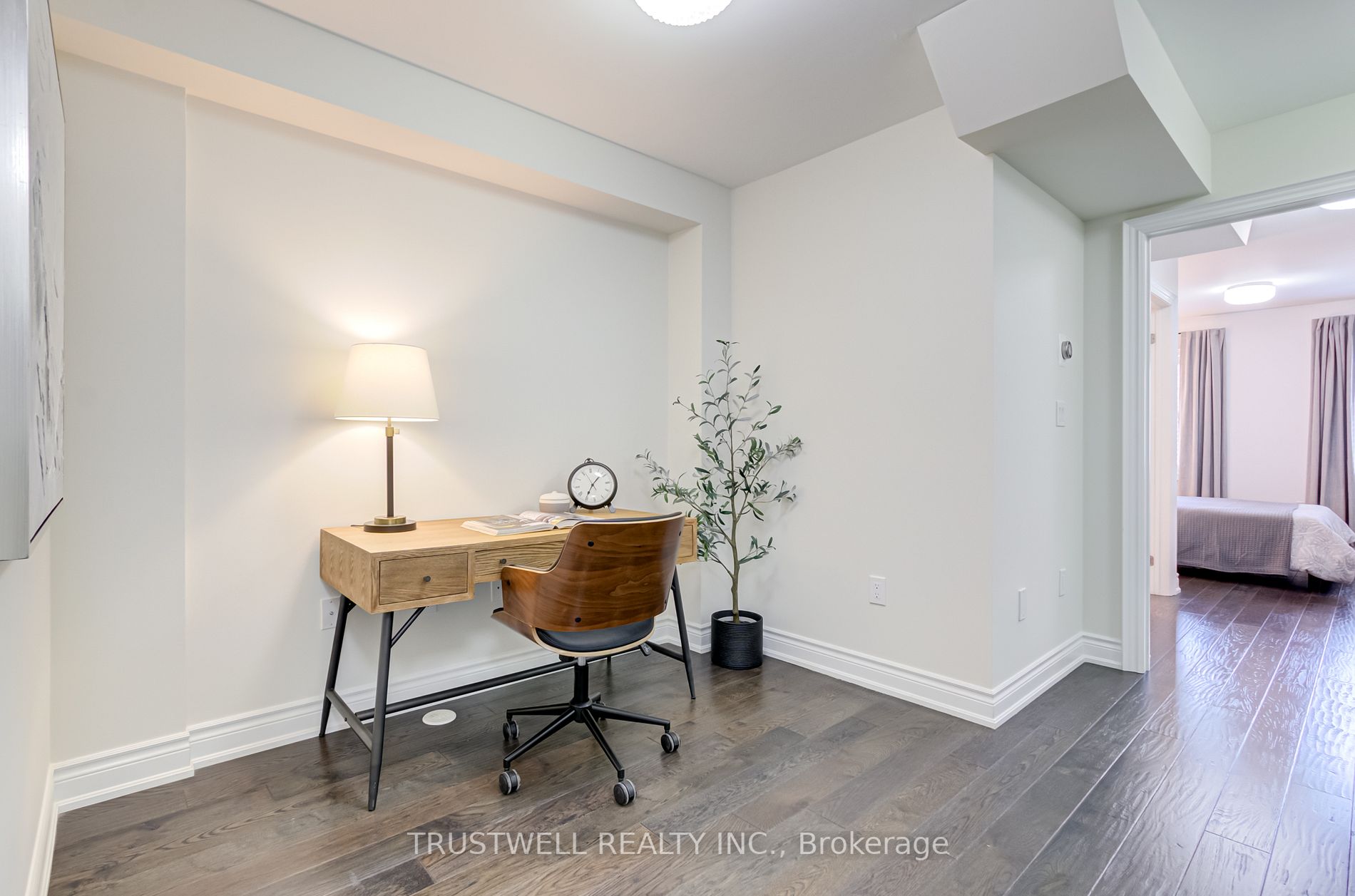 2112 Bayview Ave, #119