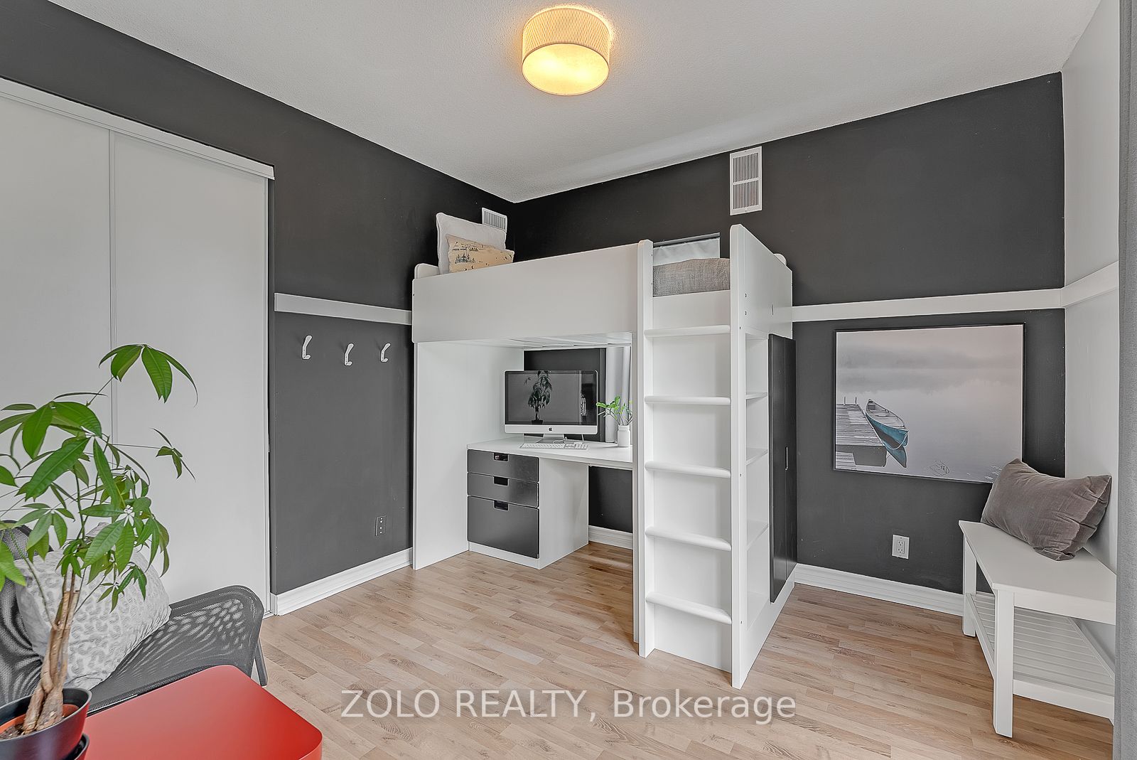 9 Greenbriar Rd, #210