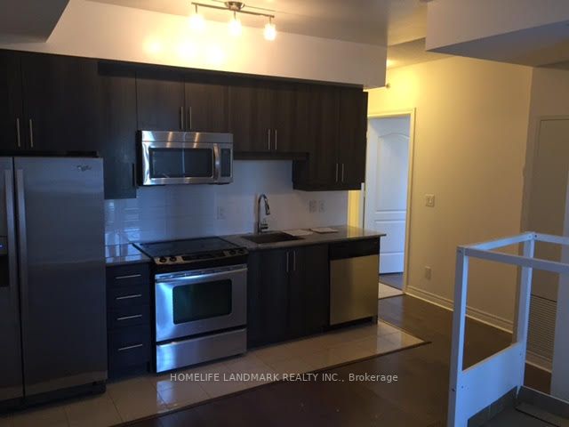 2756 Old Leslie St, #301