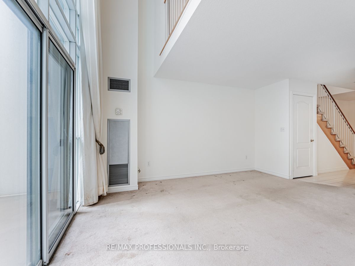 30 Hayden St, #1204