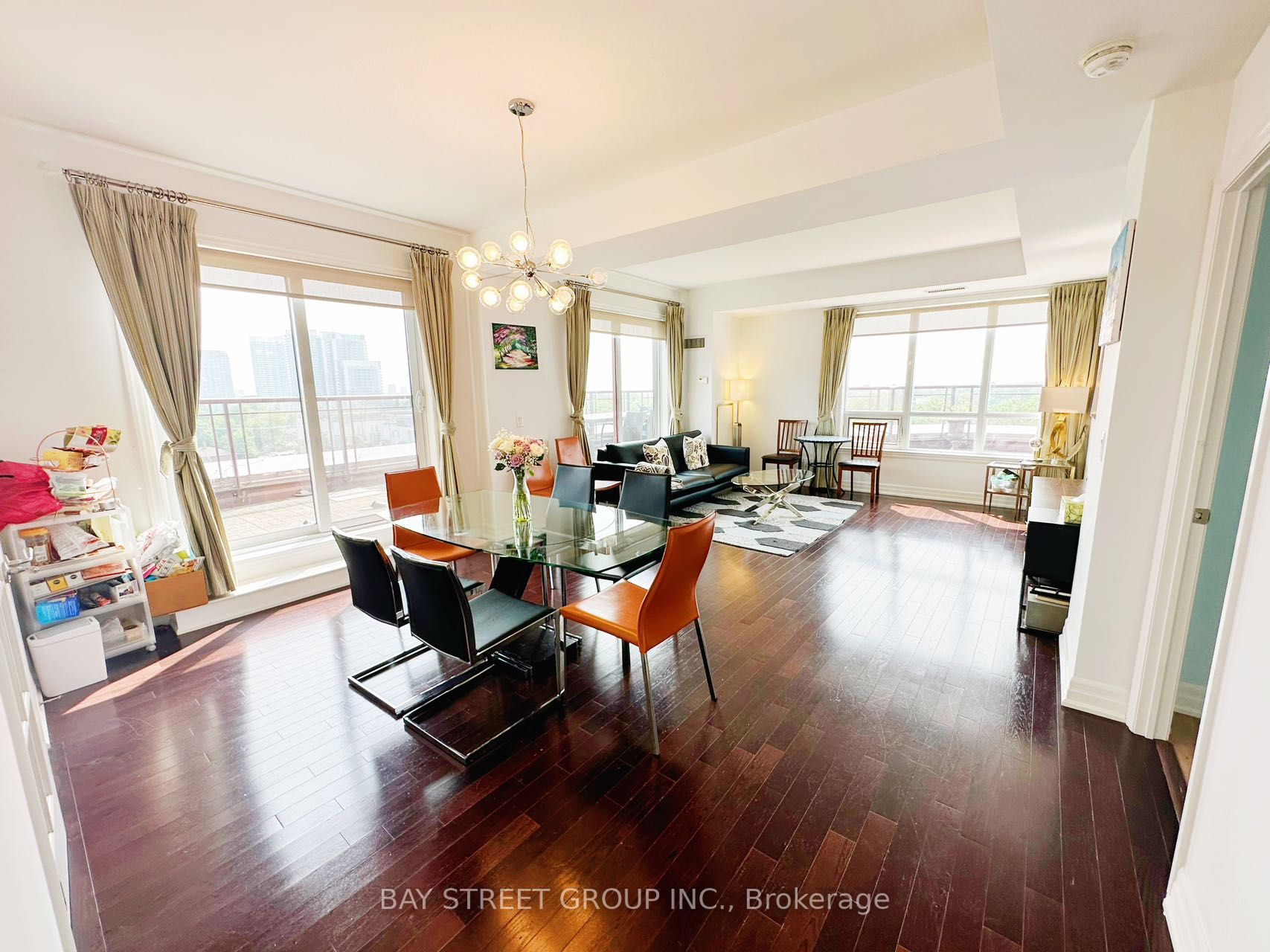 23 Rean Dr, #705