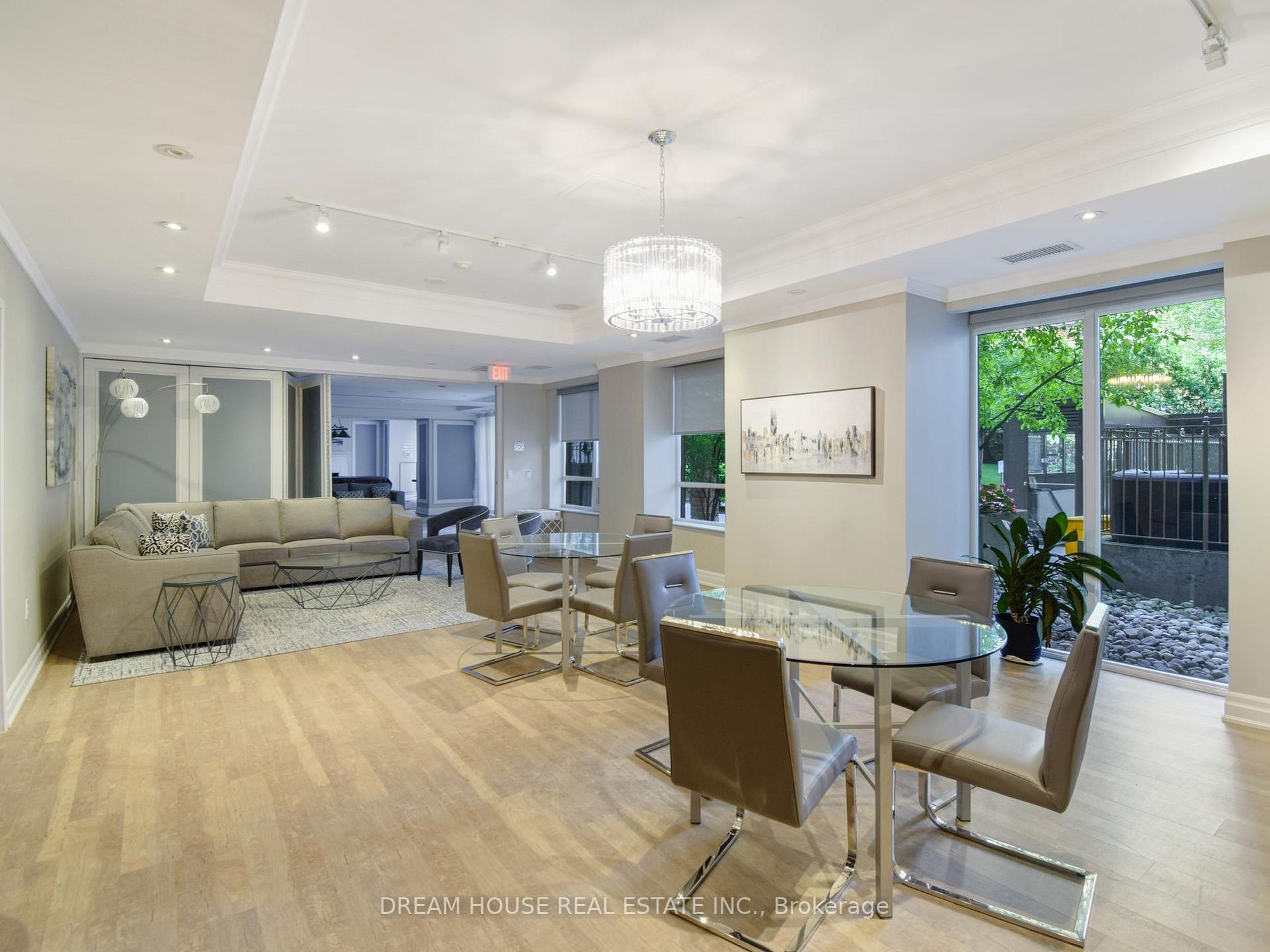 900 Mount Pleasant Road, #308