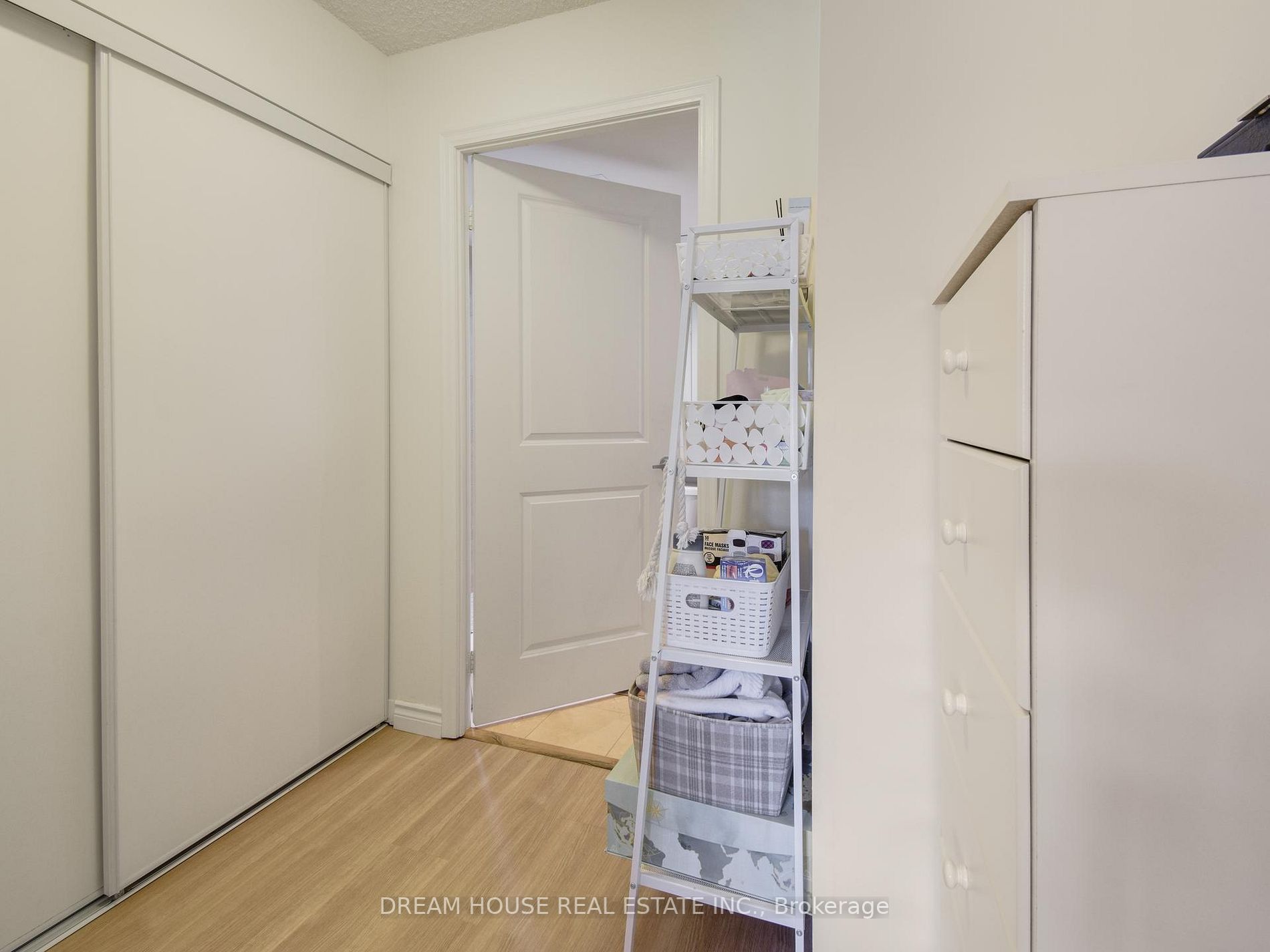 900 Mount Pleasant Road, #308