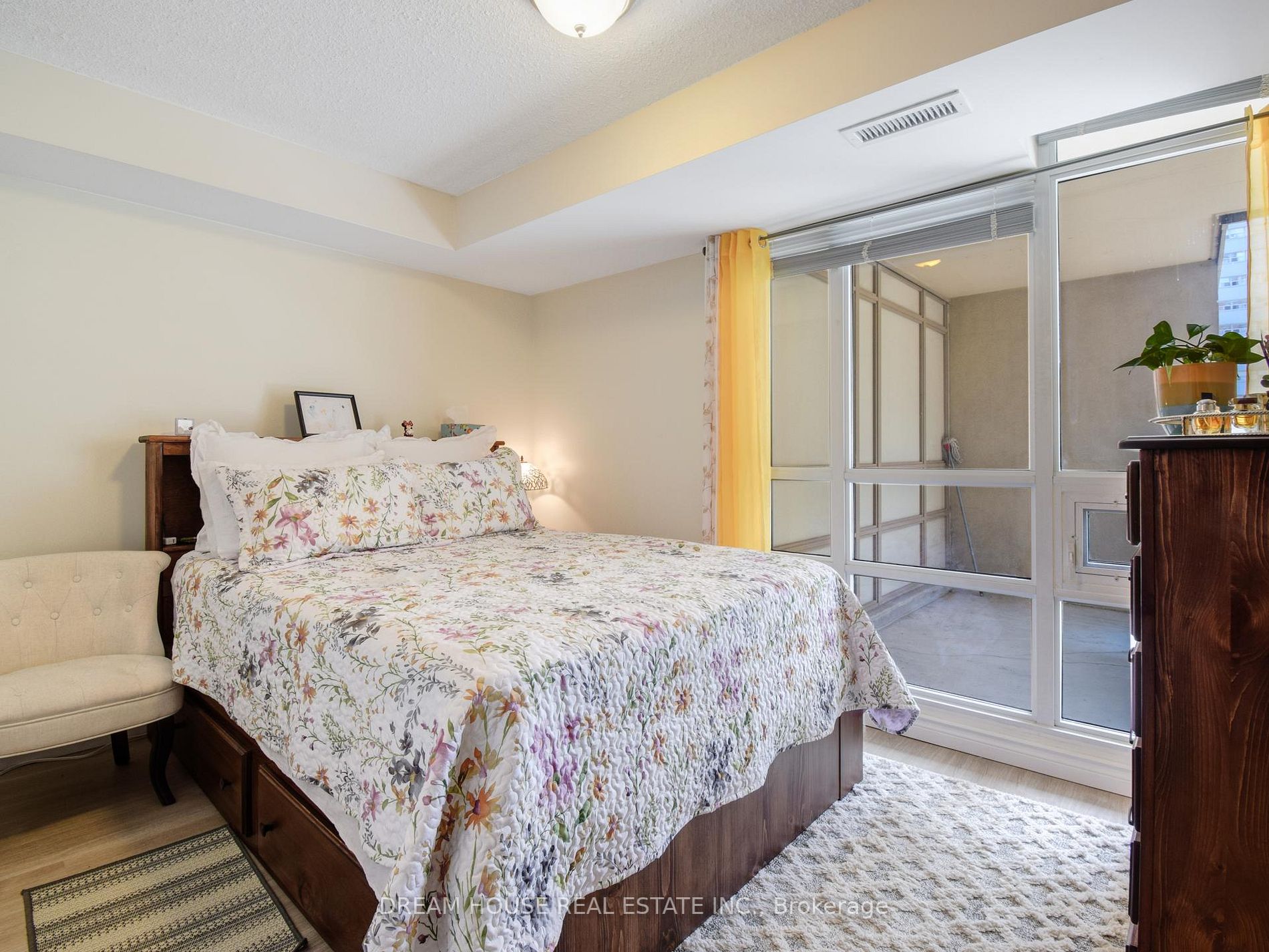 900 Mount Pleasant Road, #308