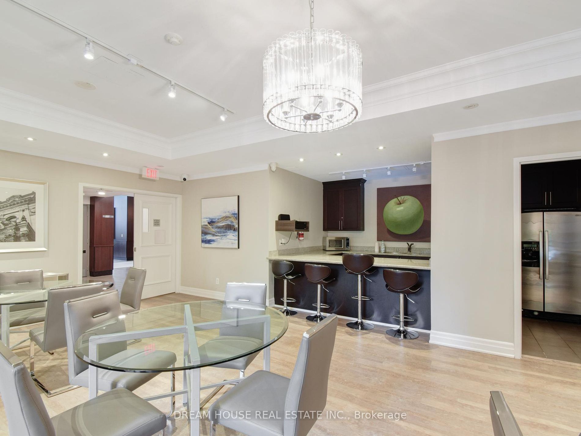 900 Mount Pleasant Road, #308