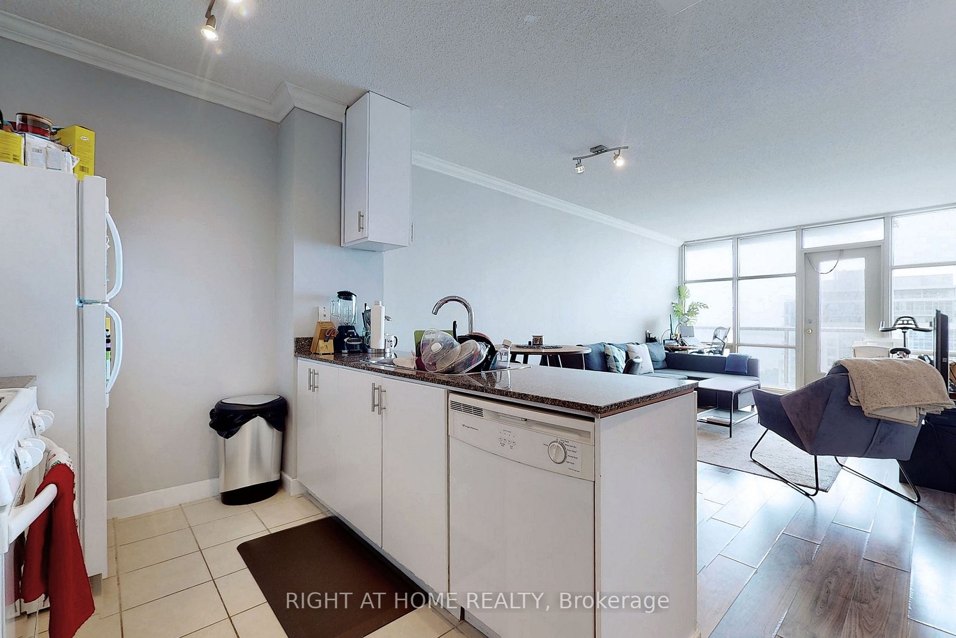 35 Mariner Terr, #1611