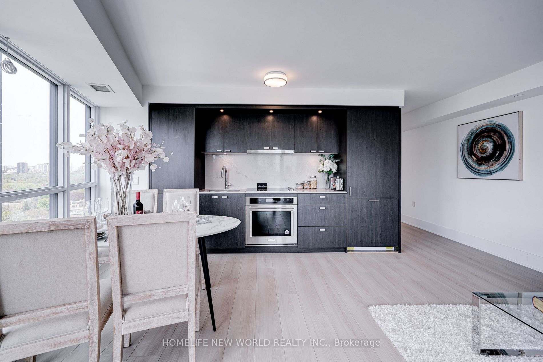 585 Bloor St E, #1522