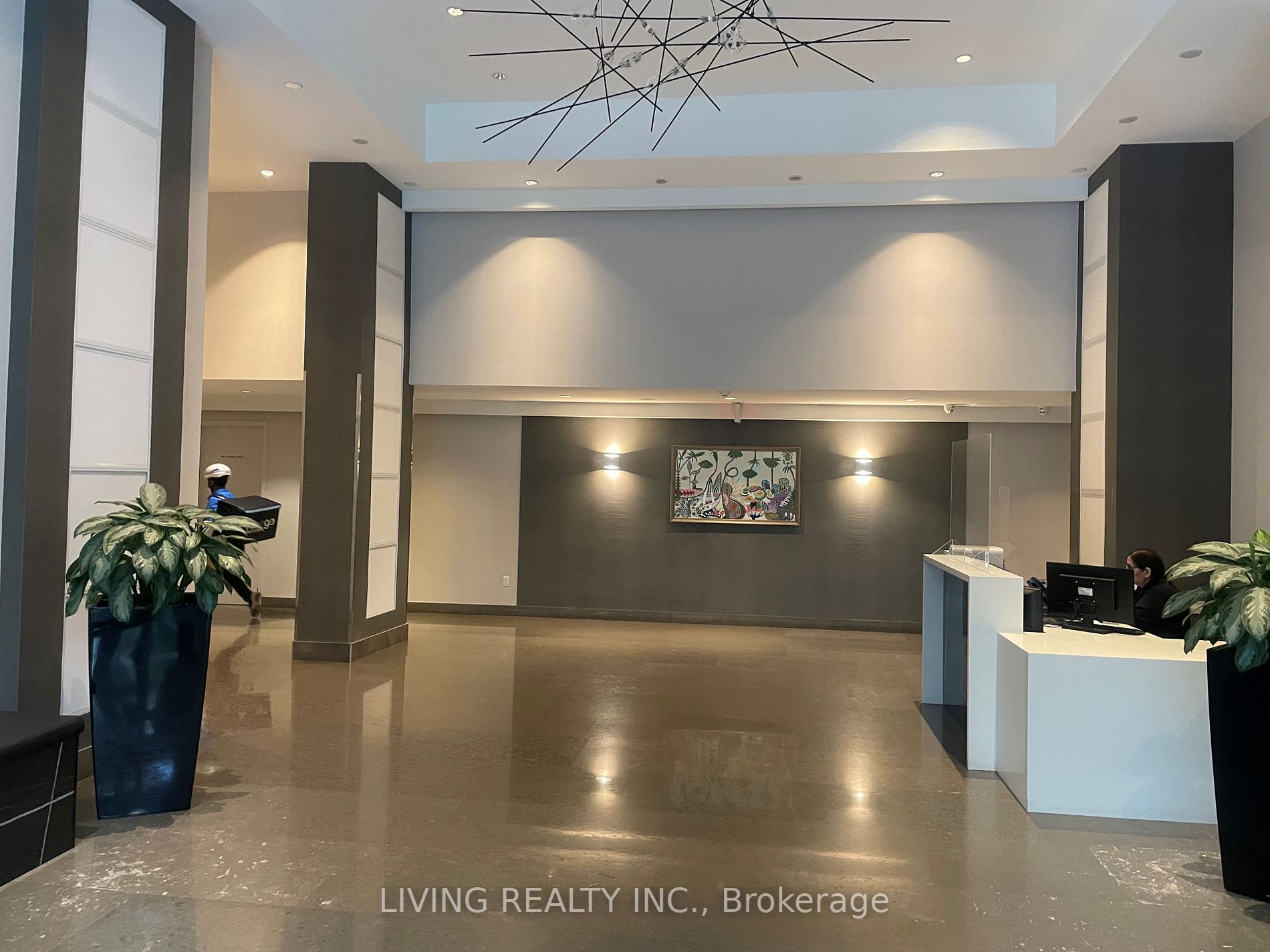 18 Beverley Street, #315B