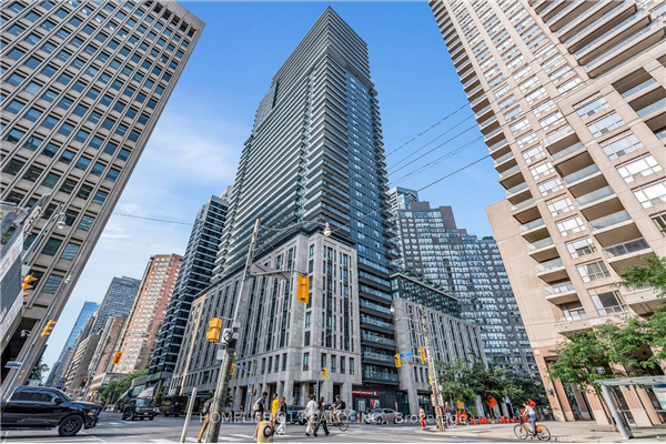 955 Bay St, Toronto