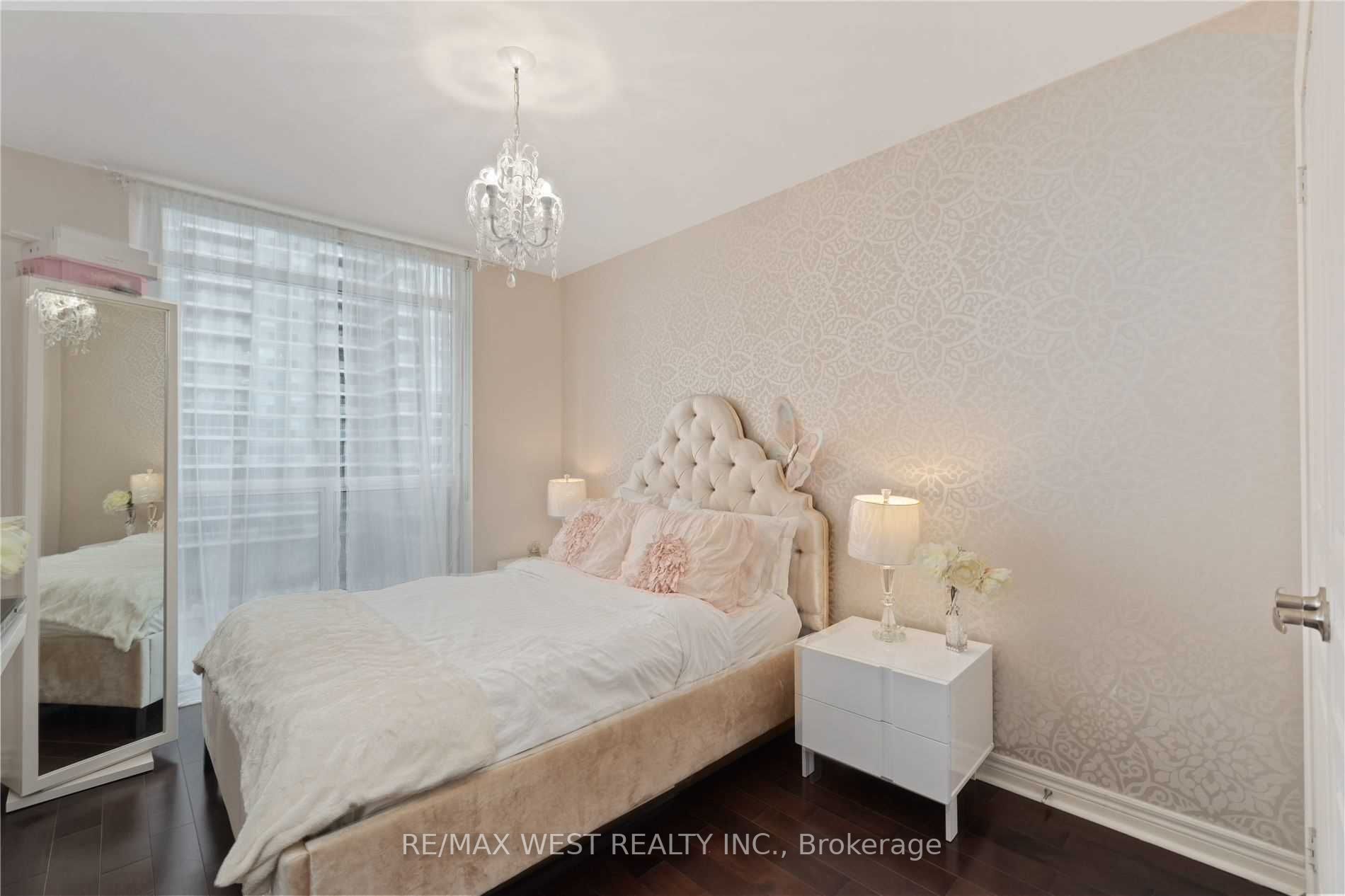 80 Western Battery Rd, #503