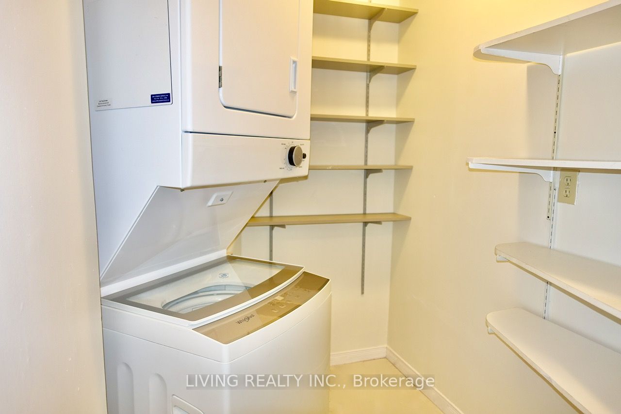 5 Concorde Pl, #2110