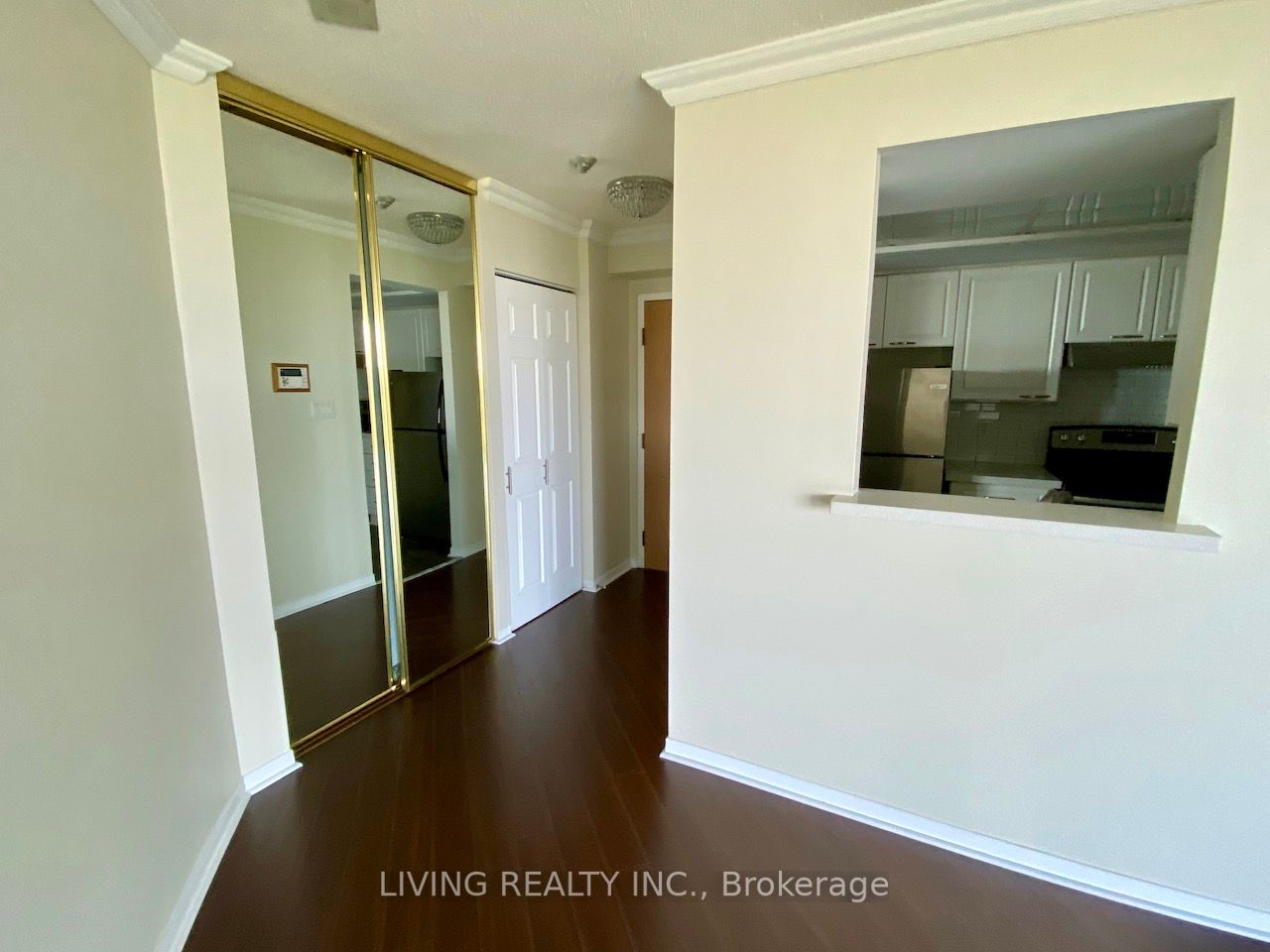 5 Concorde Pl, #2110