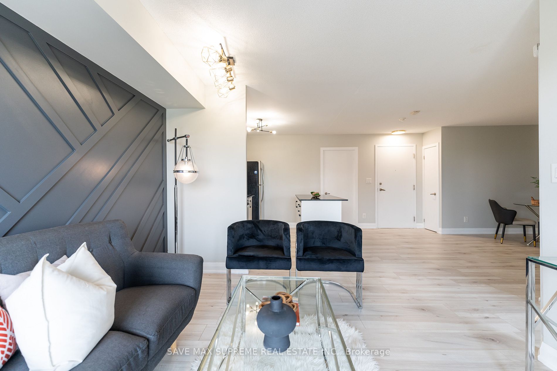 801 Sheppard Ave W, #515