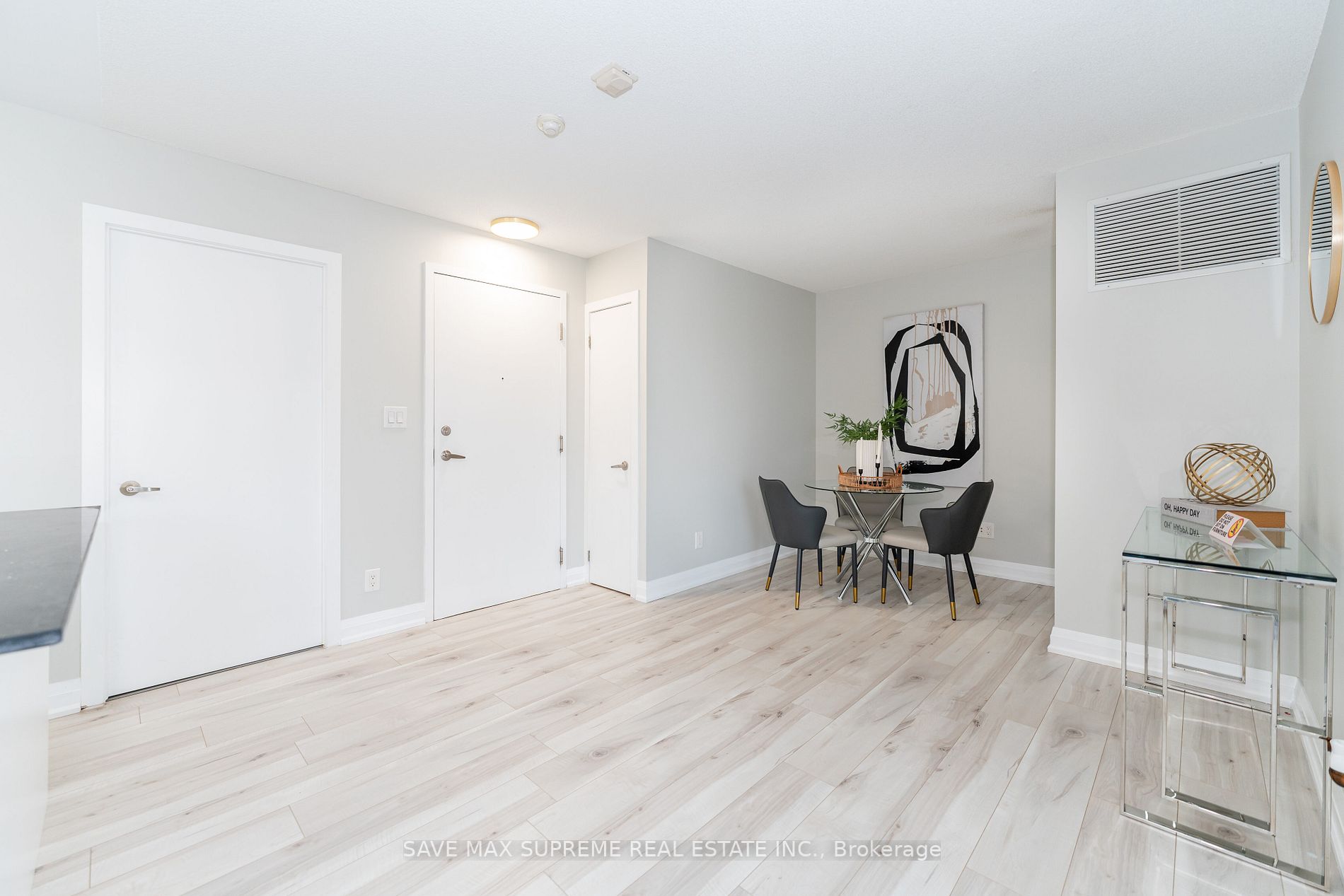 801 Sheppard Ave W, #515