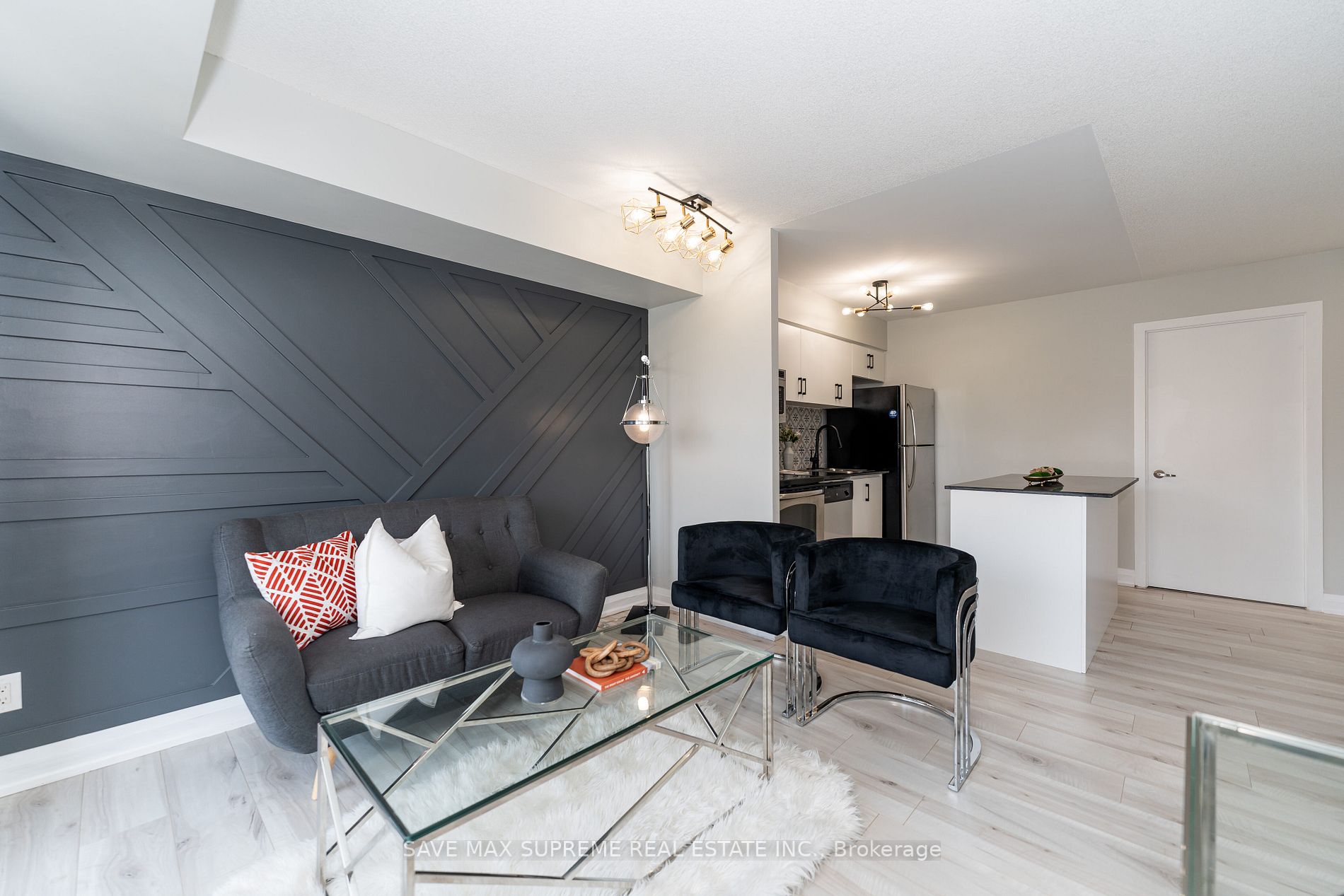 801 Sheppard Ave W, #515