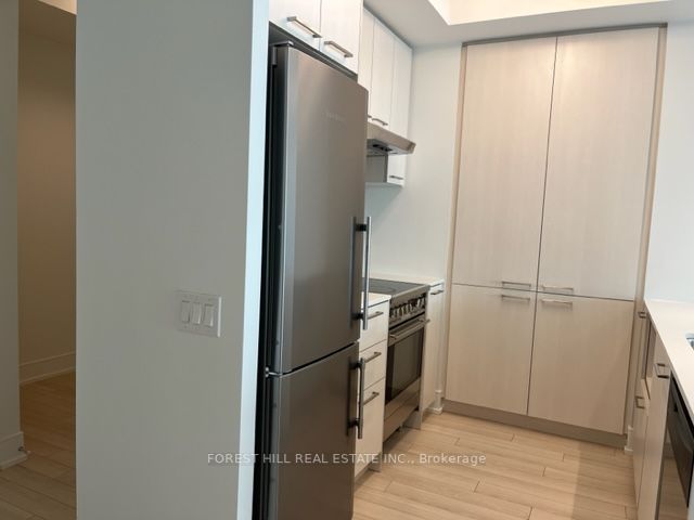 310 Tweedsmuir Ave, #1906